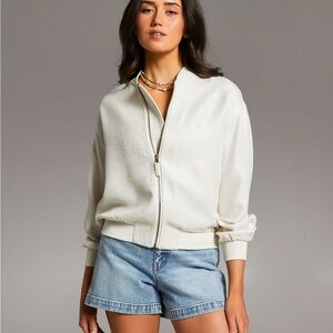 Resort Edit - Textured Bomber Jacket BKE size M